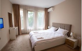 Апартамент За Гости Диляна В Комплекс Garden Palace Balchik